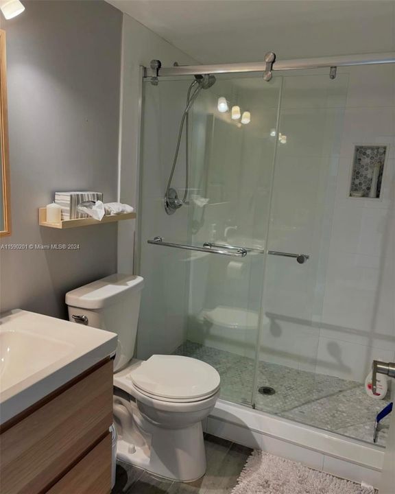 最近租的: $2,600 (2 贝兹, 2 浴室, 1020 平方英尺)