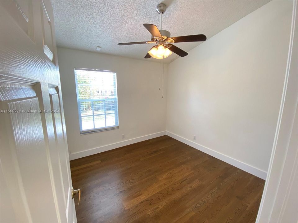 For Rent: $3,100 (3 beds, 2 baths, 1341 Square Feet)