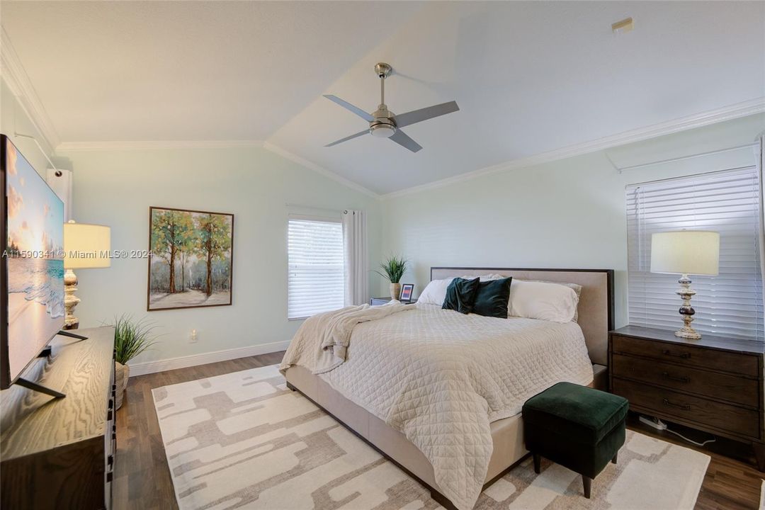 Active With Contract: $889,000 (4 beds, 2 baths, 2546 Square Feet)