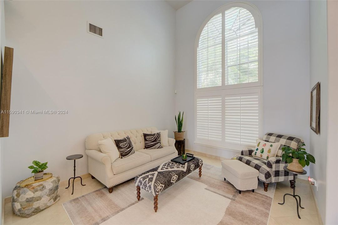 Active With Contract: $889,000 (4 beds, 2 baths, 2546 Square Feet)