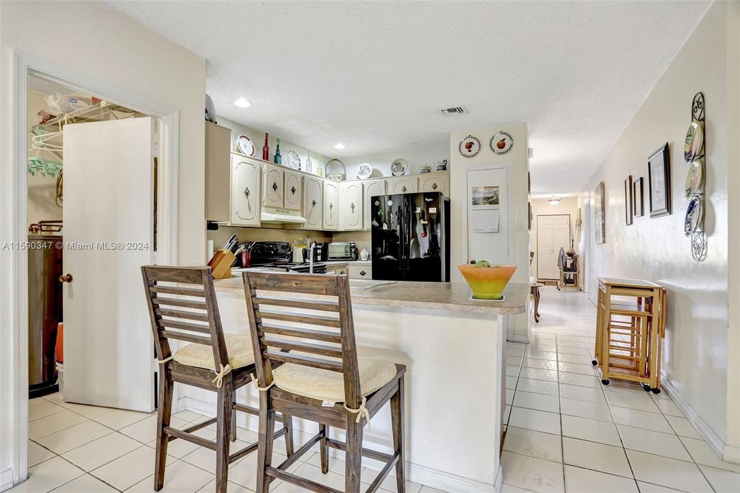 Active With Contract: $750,000 (0 beds, 0 baths, 3201 Square Feet)