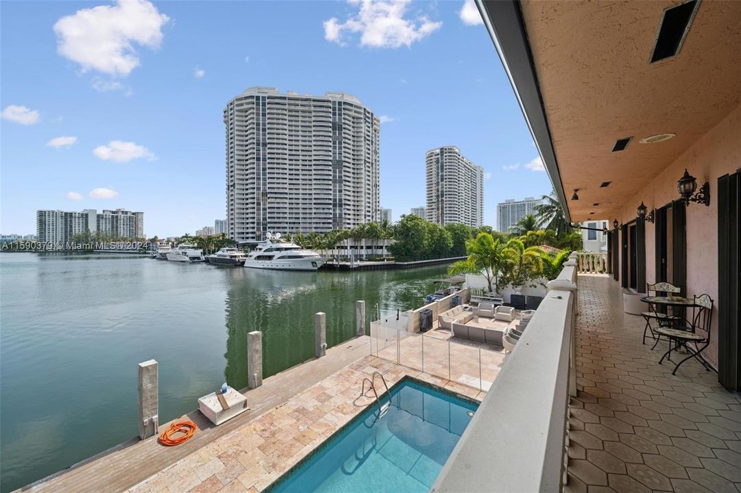 For Sale: $6,500,000 (3 beds, 3 baths, 4258 Square Feet)