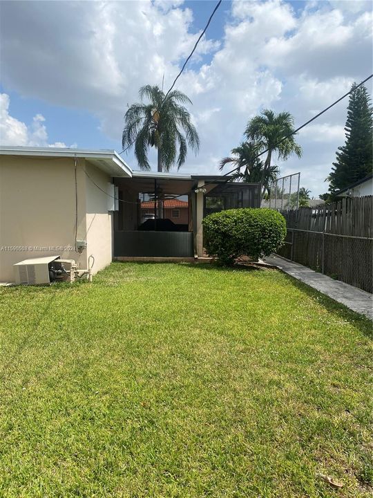 Active With Contract: $695,000 (3 beds, 2 baths, 1508 Square Feet)