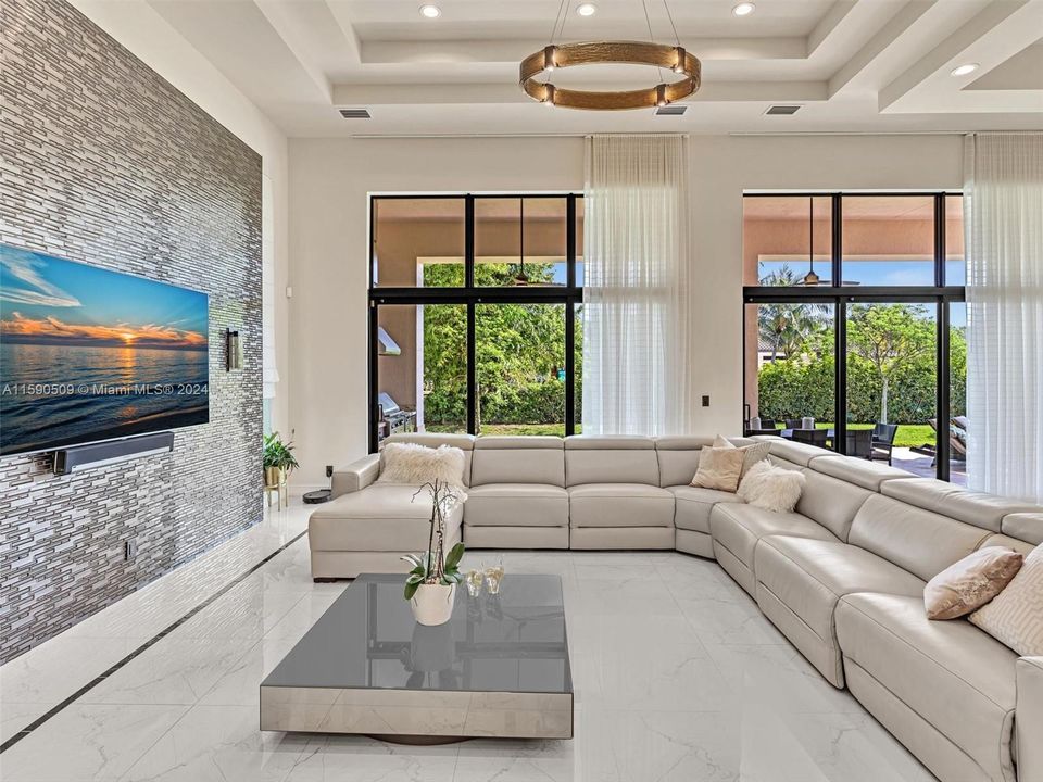 Recently Sold: $2,850,000 (4 beds, 4 baths, 4484 Square Feet)