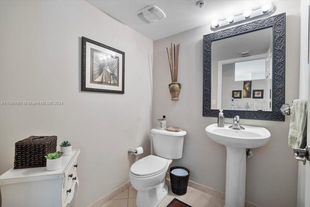 For Sale: $739,500 (2 beds, 2 baths, 1925 Square Feet)