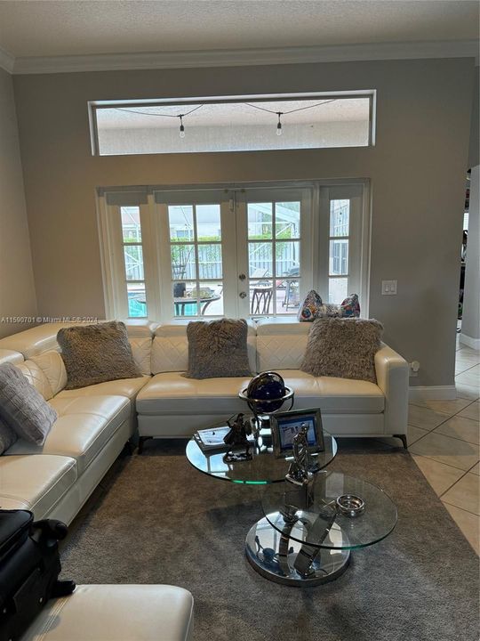 Recently Rented: $5,400 (4 beds, 2 baths, 2073 Square Feet)