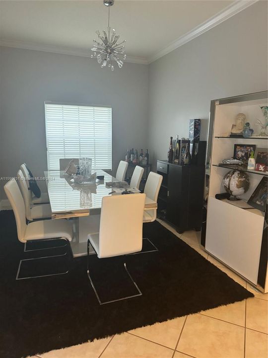 Recently Rented: $5,400 (4 beds, 2 baths, 2073 Square Feet)