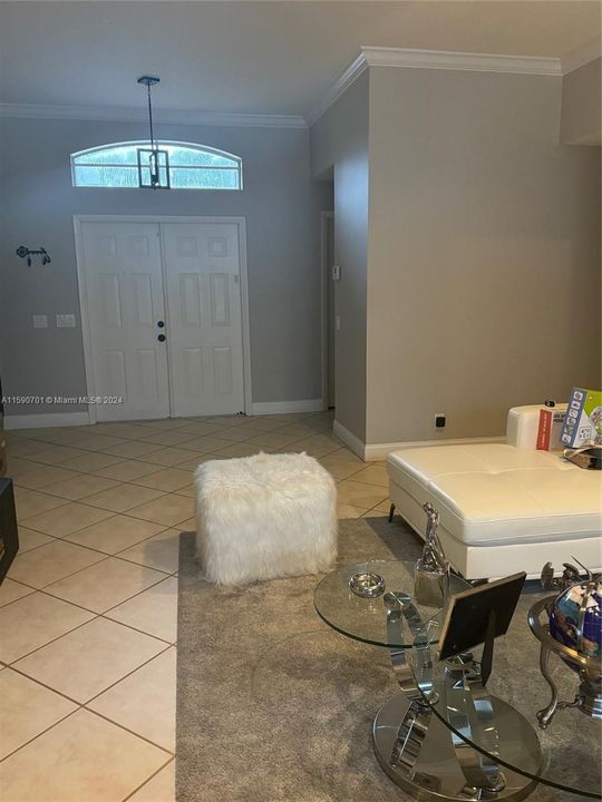 Recently Rented: $5,400 (4 beds, 2 baths, 2073 Square Feet)