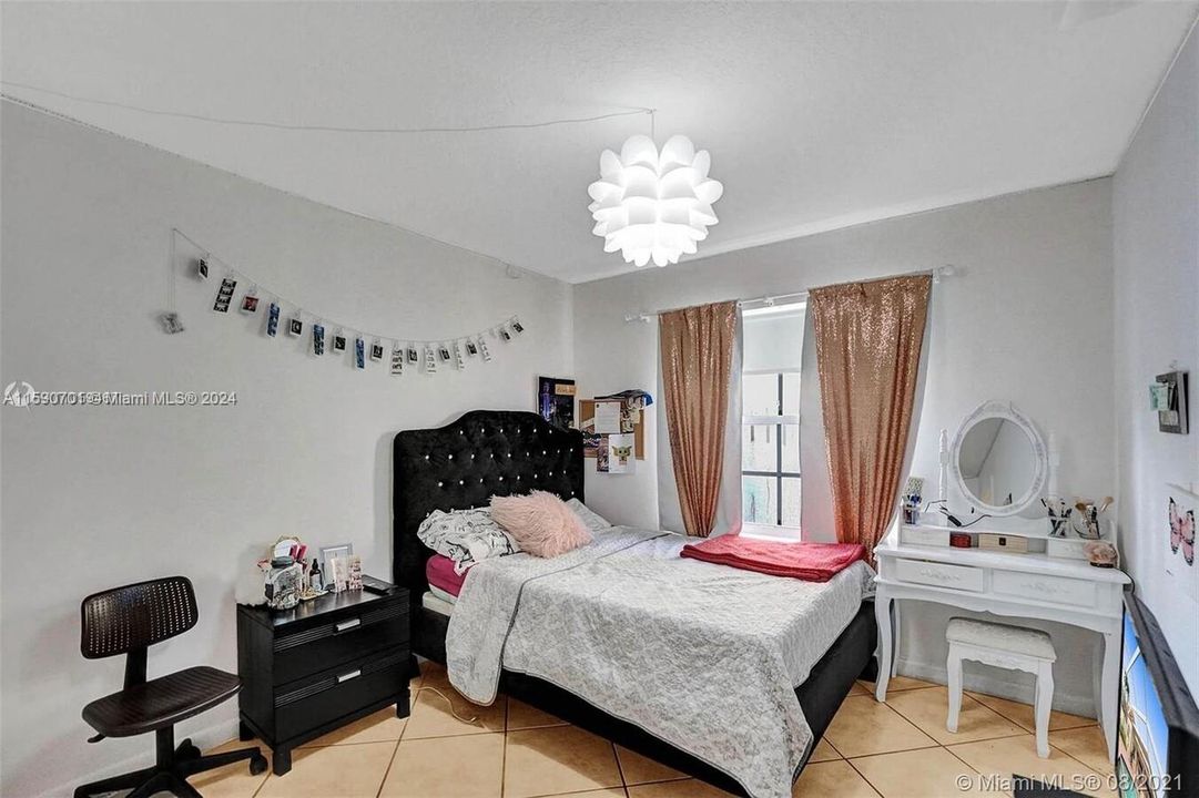 Recently Rented: $5,400 (4 beds, 2 baths, 2073 Square Feet)