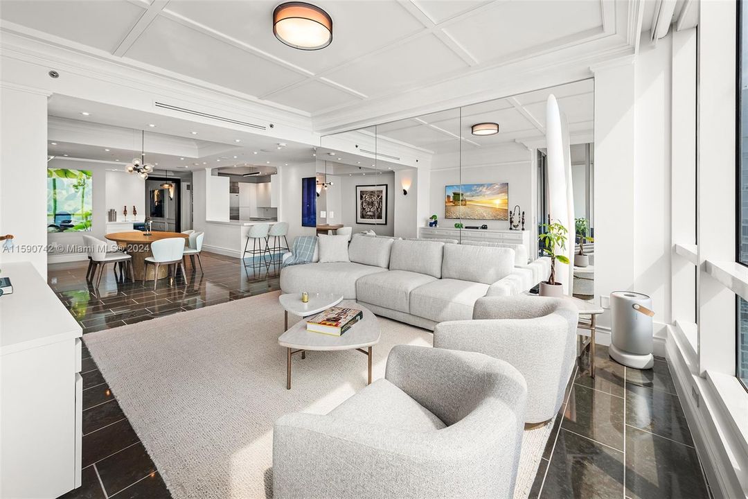 For Sale: $5,995,000 (2 beds, 2 baths, 1870 Square Feet)