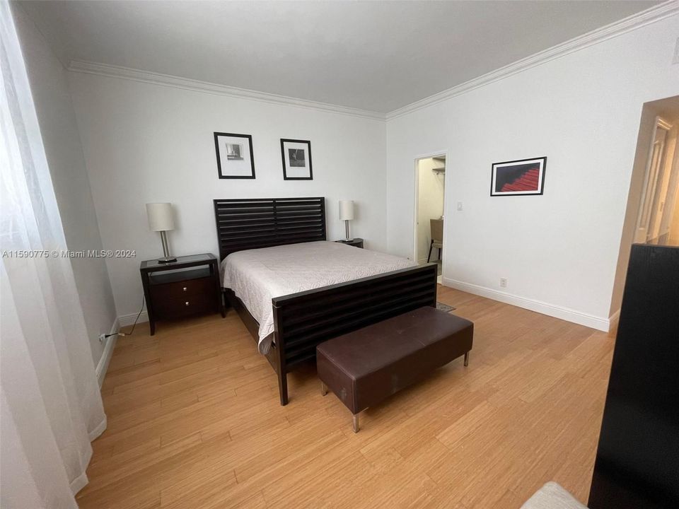 For Rent: $2,500 (1 beds, 1 baths, 850 Square Feet)