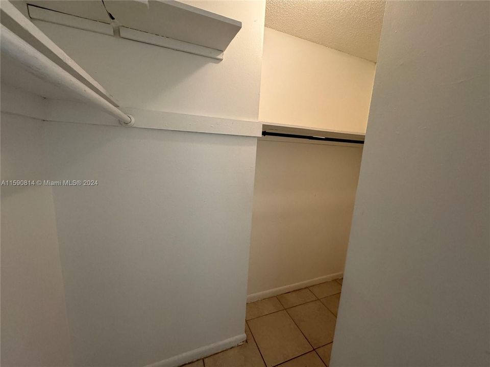 Recientemente alquilado: $1,600 (1 camas, 1 baños, 740 Pies cuadrados)