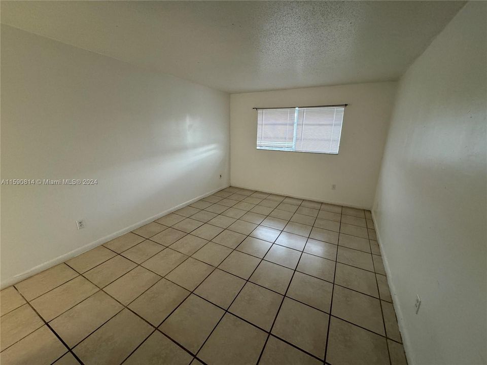 Recientemente alquilado: $1,600 (1 camas, 1 baños, 740 Pies cuadrados)