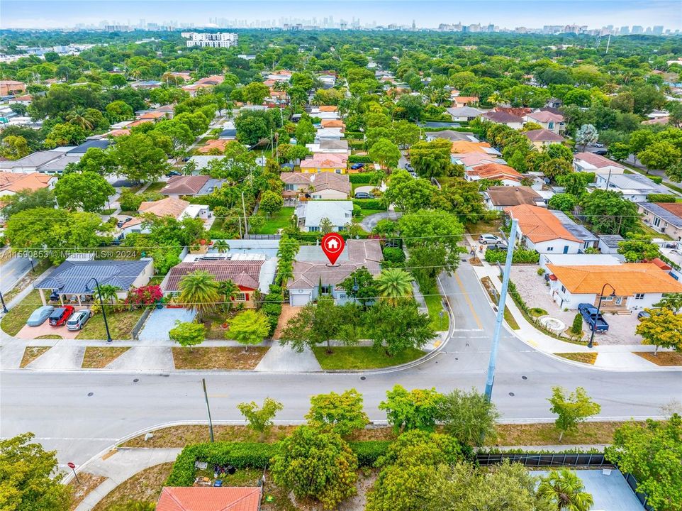 For Sale: $1,050,000 (4 beds, 3 baths, 2233 Square Feet)