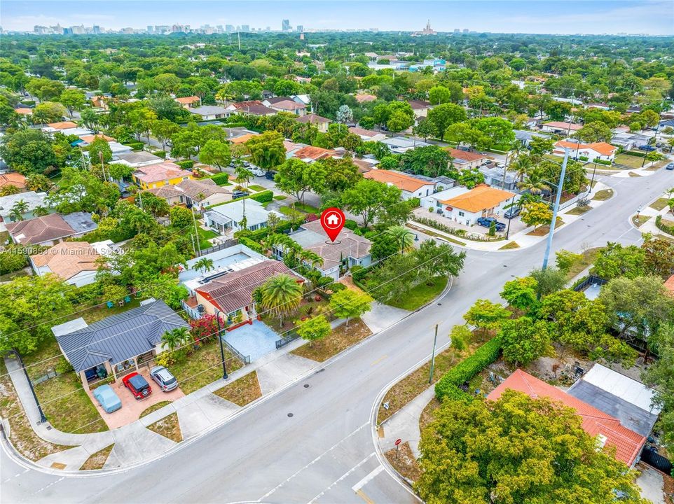 For Sale: $1,050,000 (4 beds, 3 baths, 2233 Square Feet)