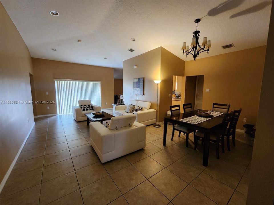 Active With Contract: $2,700 (3 beds, 2 baths, 1739 Square Feet)