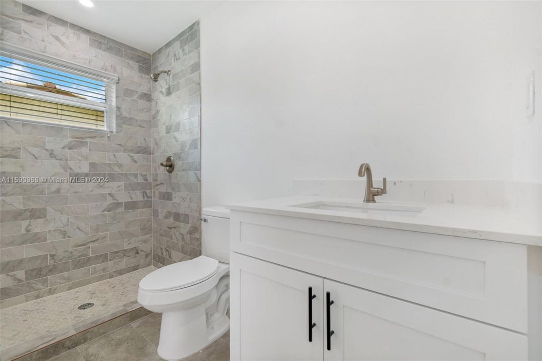 Active With Contract: $509,900 (3 beds, 2 baths, 1300 Square Feet)
