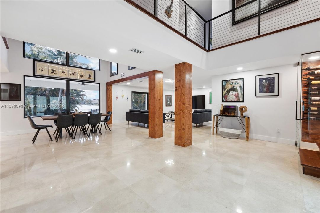 En Venta: $3,000,000 (5 camas, 5 baños, 3749 Pies cuadrados)