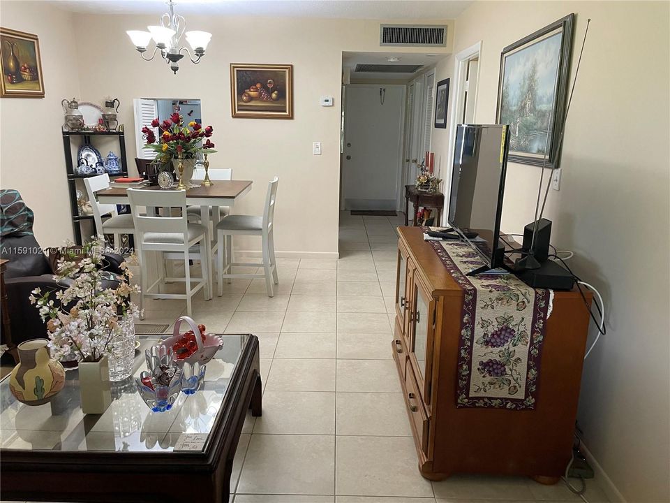 En Venta: $149,988 (1 camas, 1 baños, 703 Pies cuadrados)