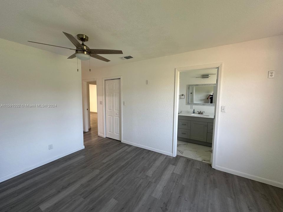 For Sale: $350,000 (4 beds, 3 baths, 1608 Square Feet)