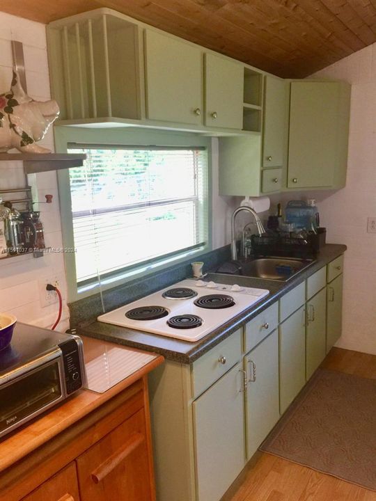 Недавно продано: $695,000 (20.21 acres)