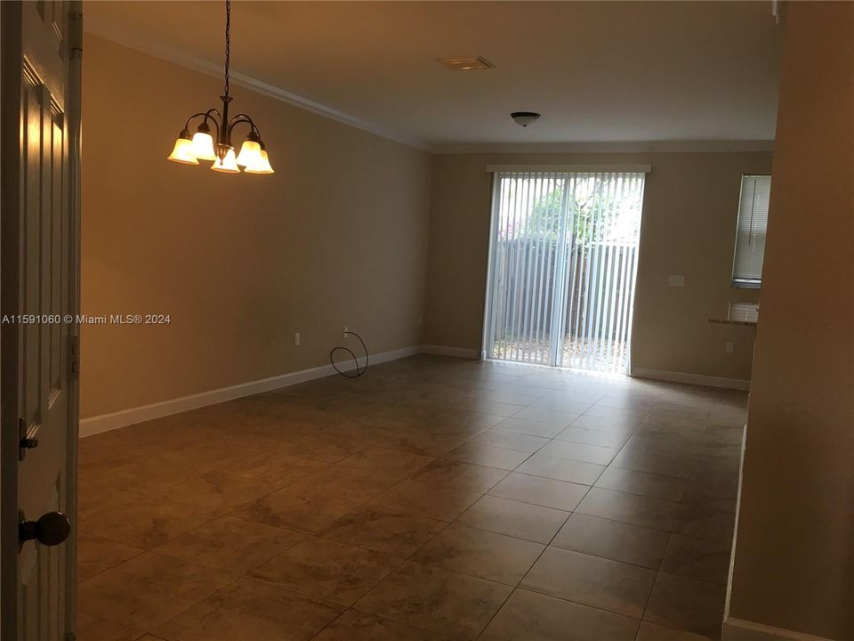 For Rent: $3,400 (3 beds, 2 baths, 1812 Square Feet)