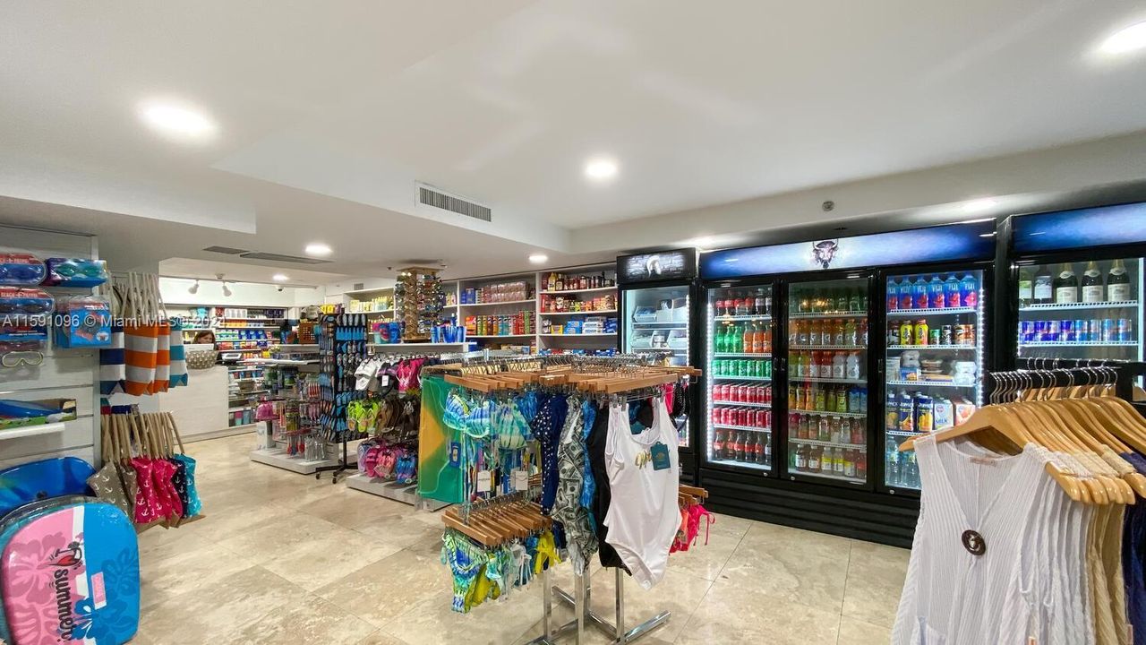 Recently Sold: $450,000 (2 beds, 2 baths, 960 Square Feet)