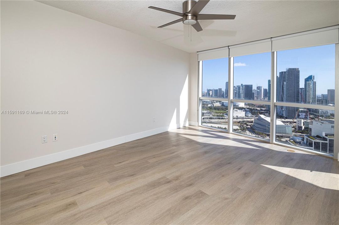 For Sale: $630,000 (2 beds, 2 baths, 1048 Square Feet)