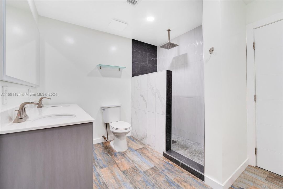 Active With Contract: $740,000 (4 beds, 2 baths, 1656 Square Feet)