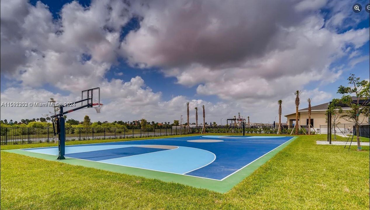 Recently Rented: $2,350 (2 beds, 2 baths, 1208 Square Feet)