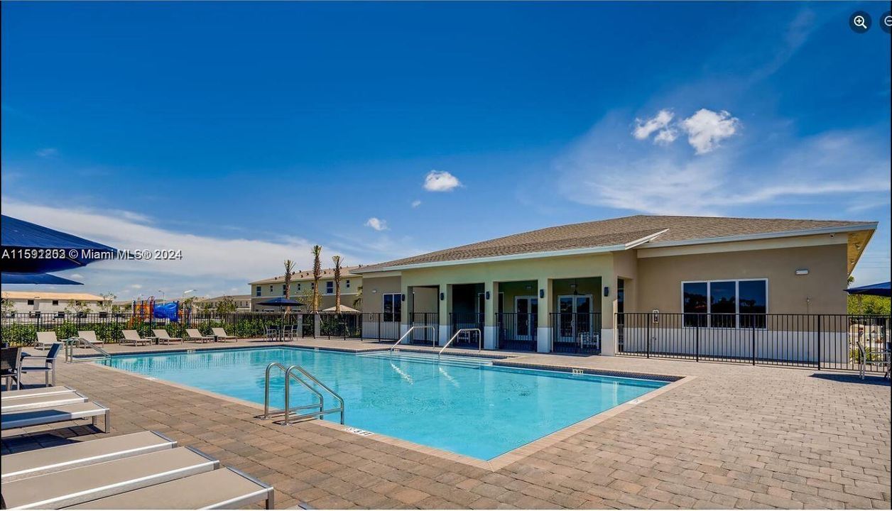 Recently Rented: $2,350 (2 beds, 2 baths, 1208 Square Feet)