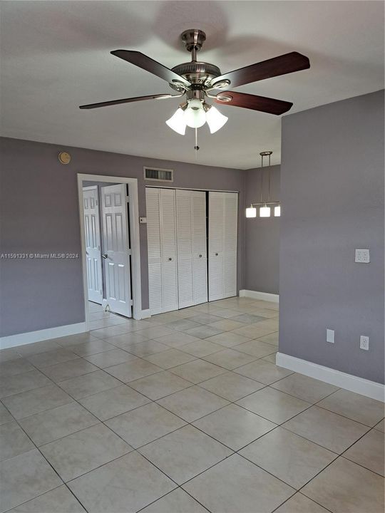 Recently Rented: $1,700 (1 beds, 1 baths, 632 Square Feet)