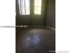 For Sale: $250,000 (3 beds, 2 baths, 1076 Square Feet)
