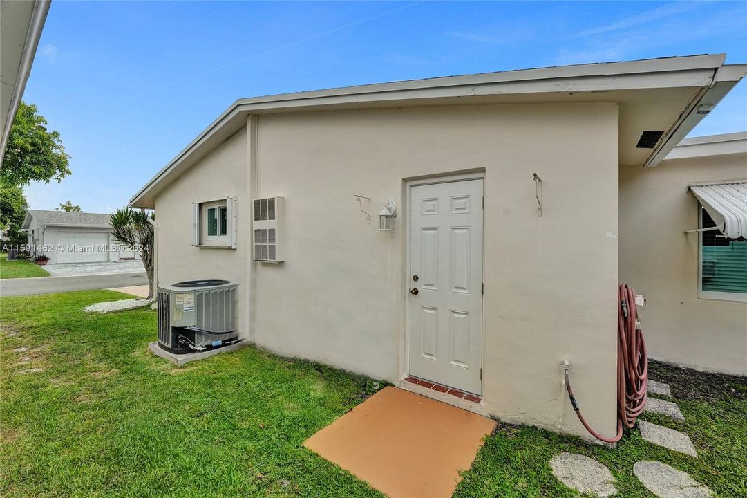 For Sale: $304,500 (2 beds, 1 baths, 0 Square Feet)