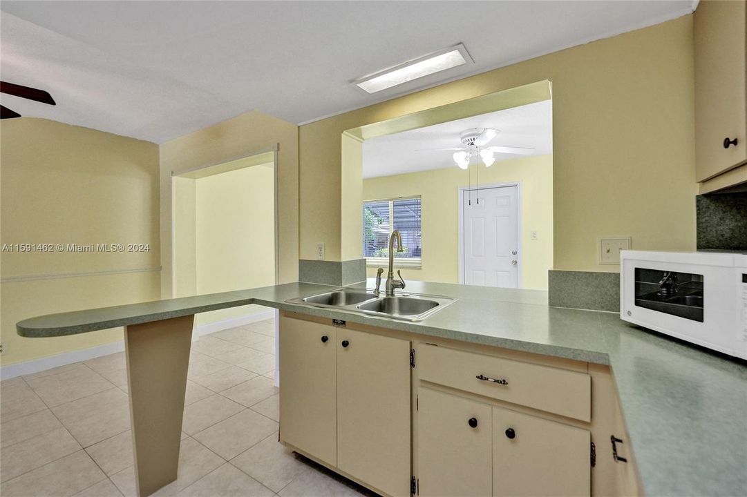 For Sale: $304,500 (2 beds, 1 baths, 0 Square Feet)