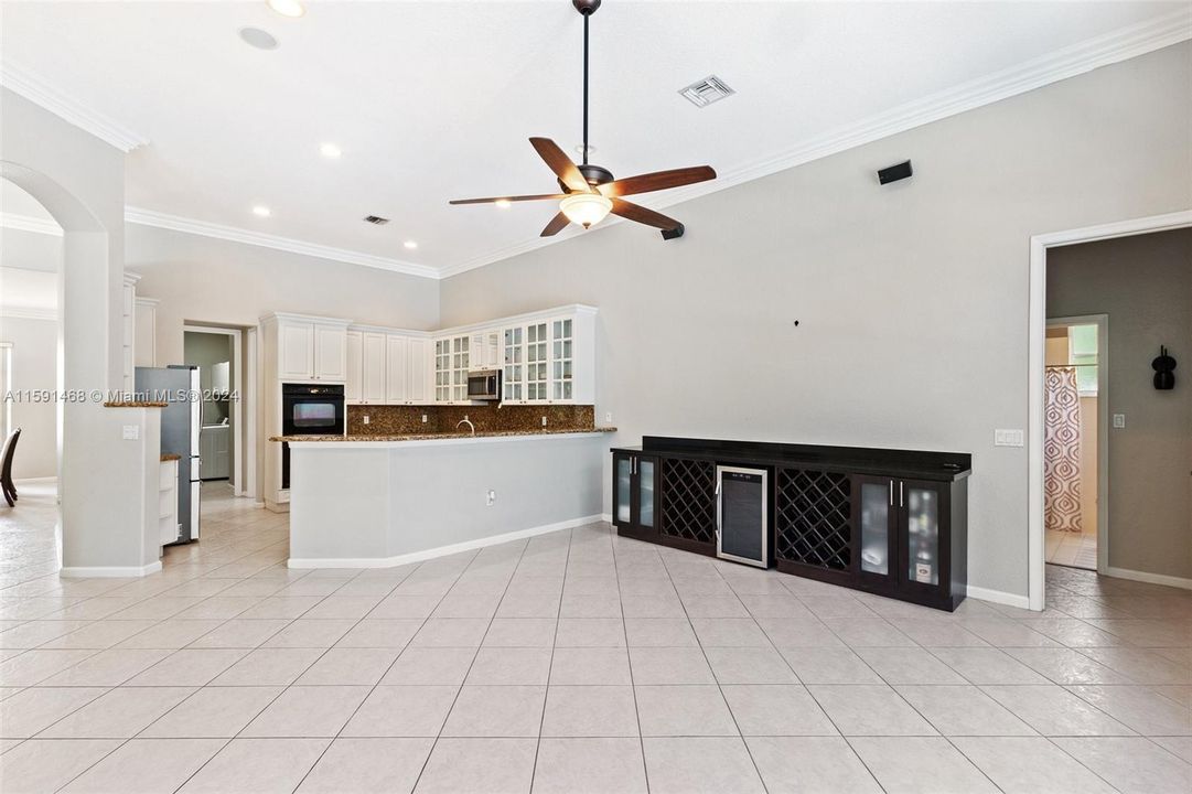 Active With Contract: $5,500 (4 beds, 3 baths, 2864 Square Feet)