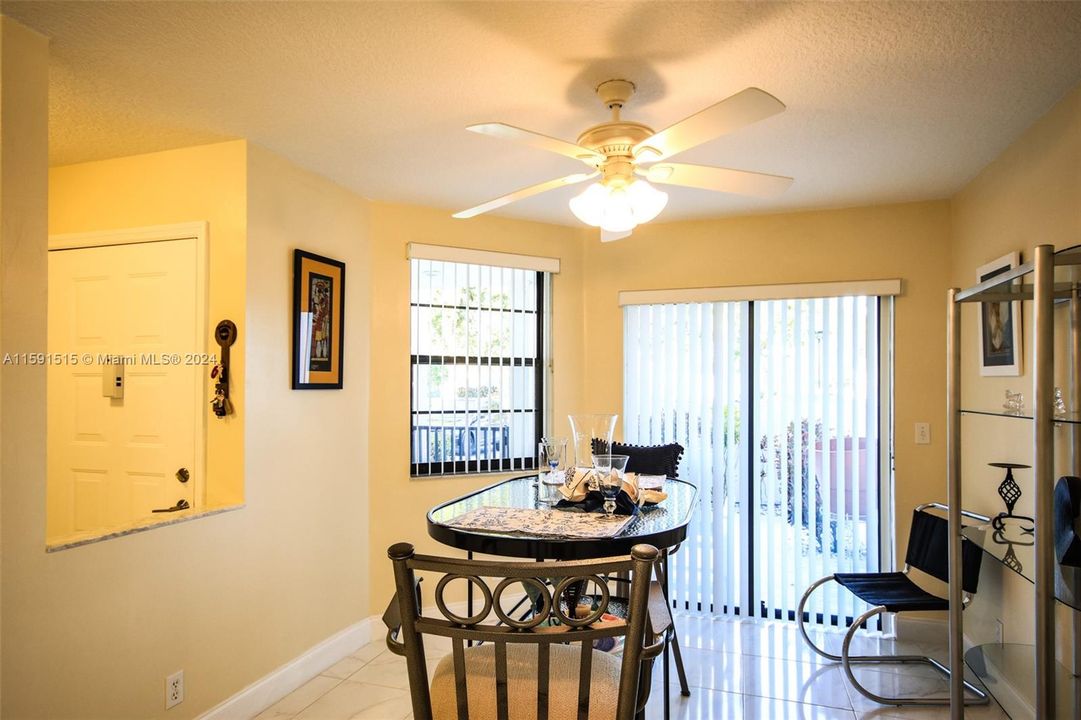 For Sale: $297,000 (2 beds, 2 baths, 1500 Square Feet)