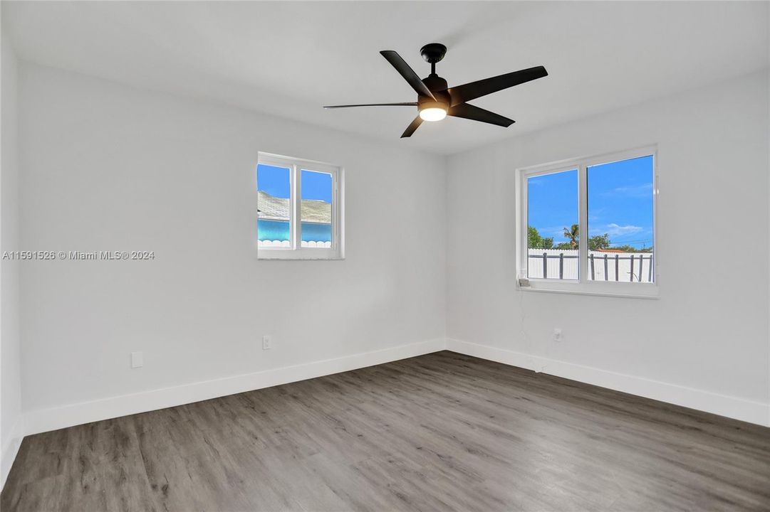 Active With Contract: $469,000 (4 beds, 2 baths, 1444 Square Feet)