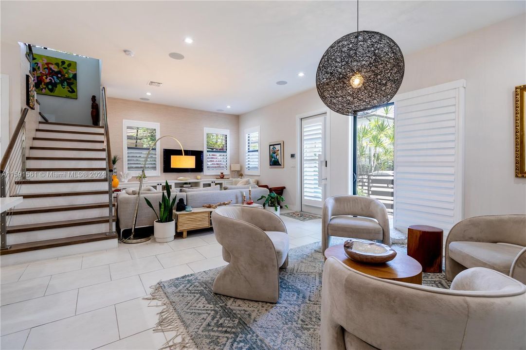 Recently Sold: $1,040,000 (3 beds, 3 baths, 0 Square Feet)