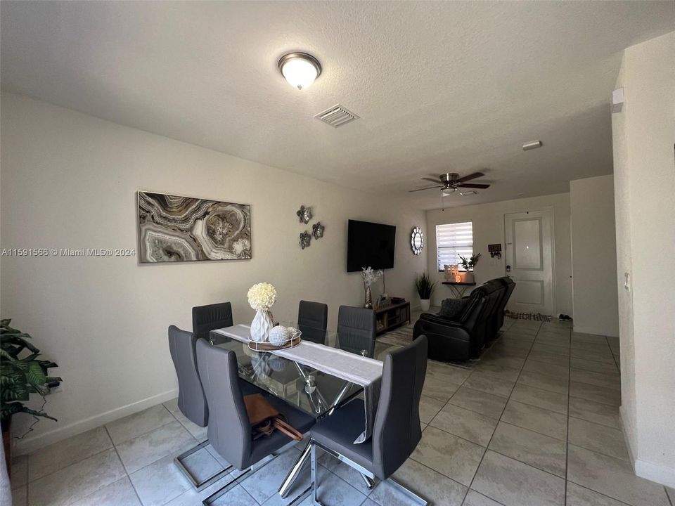 For Rent: $2,650 (3 beds, 2 baths, 1335 Square Feet)