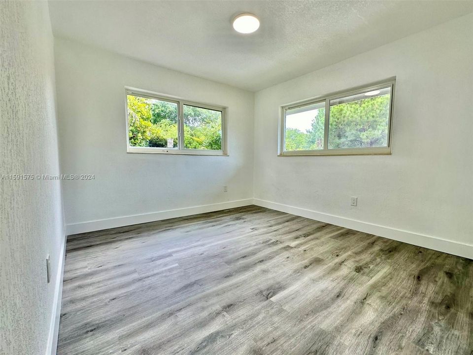 For Rent: $2,800 (2 beds, 2 baths, 1100 Square Feet)