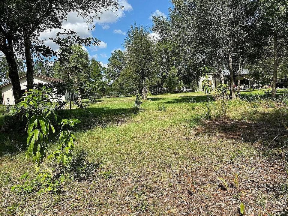 En Venta: $410,000 (2.50 acres)