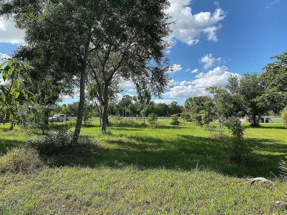 For Sale: $410,000 (2.50 acres)