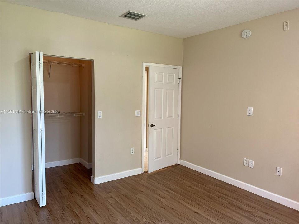 Recently Rented: $2,150 (1 beds, 1 baths, 775 Square Feet)