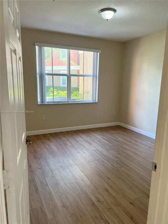 Recently Rented: $2,150 (1 beds, 1 baths, 775 Square Feet)
