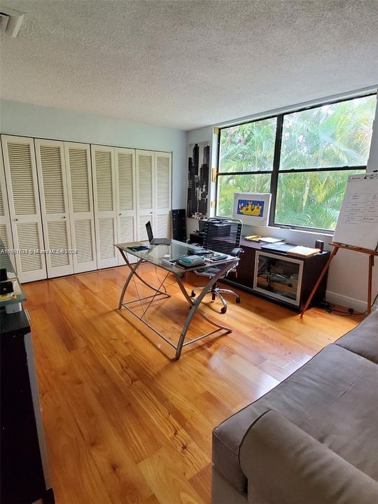 For Rent: $3,100 (2 beds, 2 baths, 1630 Square Feet)