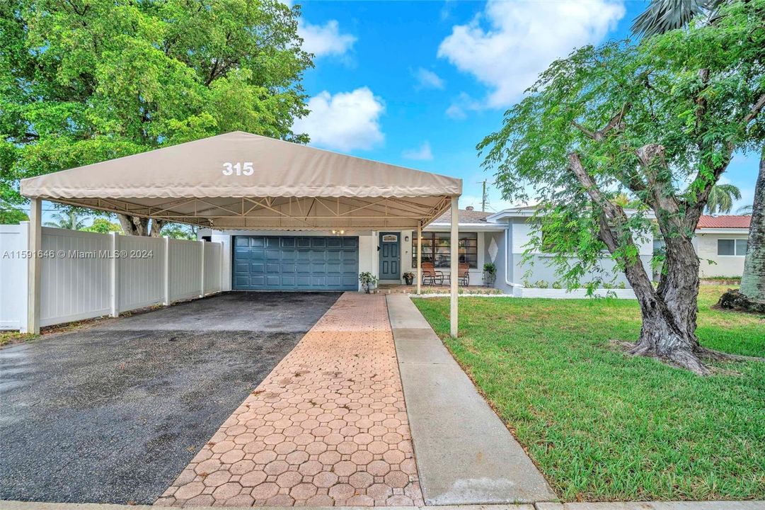 Active With Contract: $645,000 (3 beds, 2 baths, 1730 Square Feet)