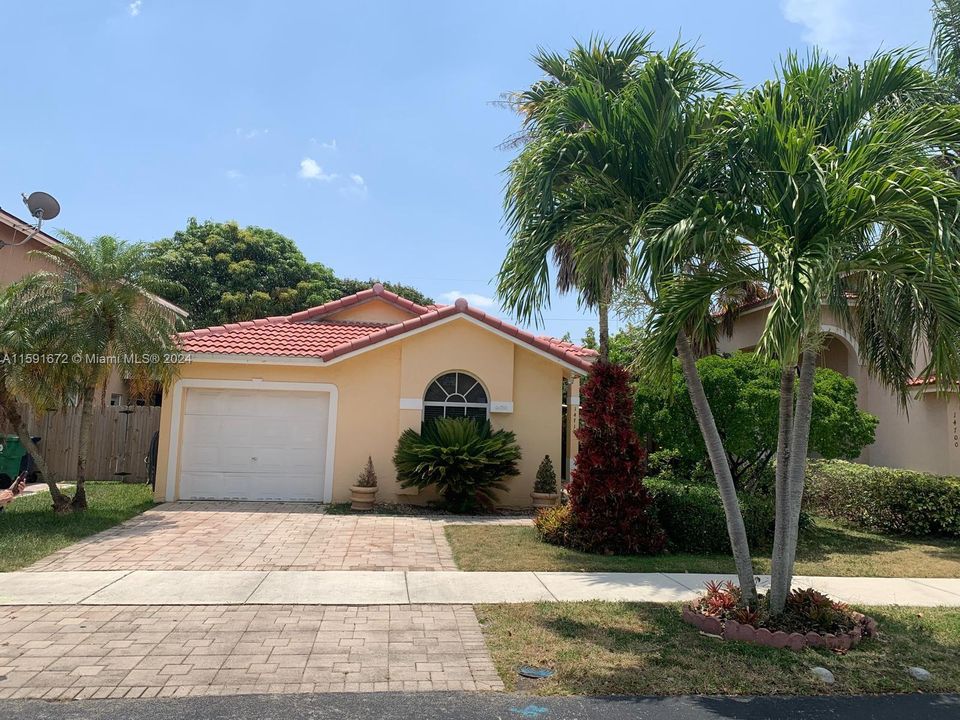 For Sale: $629,900 (3 beds, 2 baths, 1468 Square Feet)