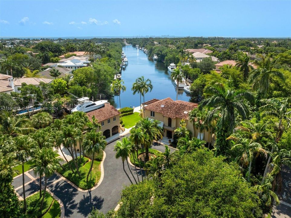 Recently Sold: $12,650,000 (4 beds, 4 baths, 6360 Square Feet)