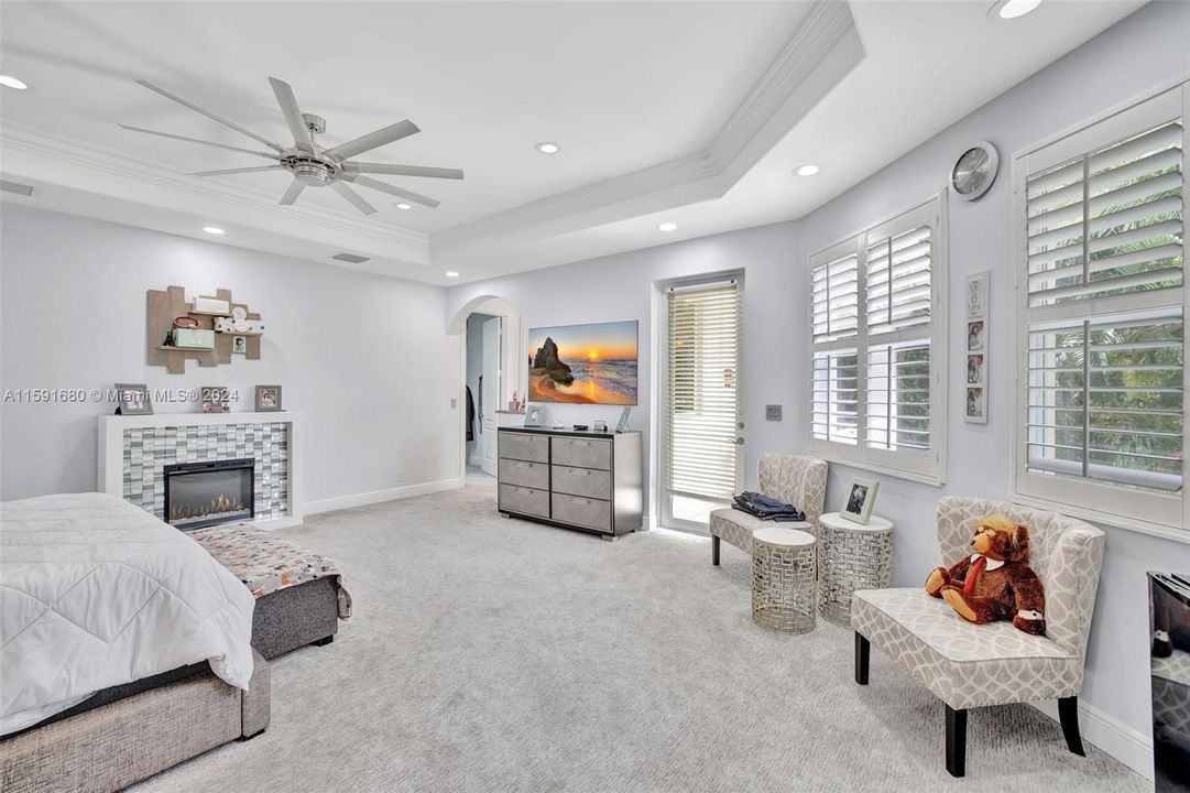 Active With Contract: $1,695,000 (4 beds, 3 baths, 3486 Square Feet)